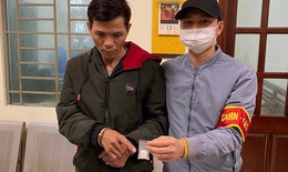 Vây bắt đối tượng mua ma tuý tại chợ Long Biên