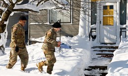 Hết hứng chịu bão tuyết khiến 37 người thiệt mạng, thành phố ở New York sắp đối mặt với lũ lụt do tuyết tan