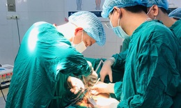 Lo dịch không đi khám, bé trai phải cắt bỏ một 'hạt cà', lưu ý quan trọng của bác sĩ để bảo toàn khả năng làm cha cho con 