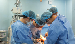 Bị té ngã nghĩ là 'xoàng', 3 phụ nữ suýt mất chân mà không biết