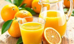 Nước cam giúp tăng đề kháng trong mùa dịch nhưng uống vào những thời điểm này lại có hại cho sức khỏe
