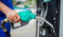 Giá xăng dầu tăng tốc, vượt 26.000 đồng