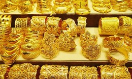 Giá vàng hôm nay vẫn tăng dữ dội, mốc 70 triệu đồng/lượng rất gần