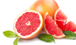 Bưởi tốt cho sức khỏe, nhưng ai cần thận trọng khi dùng?