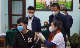 Quảng Bình ghi nhận số ca mắc 'khủng', đẩy mạnh chiến dịch tiêm chủng mùa Xuân