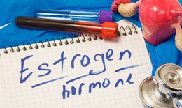 Mới ph&#225;t hiện, estrogen ở phụ nữ c&#243; thể l&#224;m giảm mức độ nghi&#234;m trọng của COVID-19 