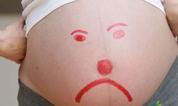 Dịch âm đạo khi mang thai có đáng lo?