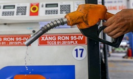 Giá xăng trong nước có thể giảm mạnh vào ngày mai?