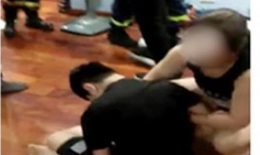 Cảnh sát đu dây từ tầng 20 giải cứu nam sinh có ý định tự tử
