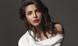 Hoa hậu Thế giới Chopra Priyanka bật m&#237; mối li&#234;n hệ giữa vẻ đẹp v&#224; sự tự tin