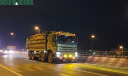 Bộ GTVT y&#234;u cầu xử l&#253; nghi&#234;m phương tiện vi phạm tải trọng qua cầu Thăng Long