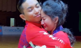 Chồng trẻ Phan Hiển giành 3 HCV ở Sea Games 31, Khánh Thi xúc động khóc