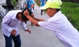 Học sinh đánh nhau - Nên hay không cho phép trẻ tự vệ?