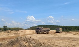 Người dân bức xúc vì nhà thầu thi công cao tốc gây thiệt hại nhưng 'né' trách nhiệm?