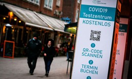 Số ca mắc COVID-19 tăng nhanh mỗi ngày, Đức đối mặt với làn sóng dịch bệnh mới 