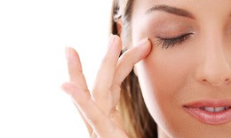 7 cách chăm sóc da mắt để duy trì vẻ ngoài trẻ trung