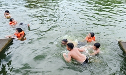 Biến ao làng thành 'bể bơi', giảm tai nạn đuối nước ở trẻ 