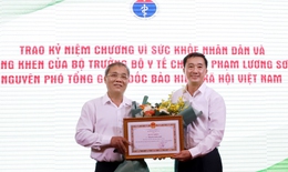 Bộ Y tế trao Kỷ niệm chương "Vì sức khỏe nhân dân" cho TS Phạm Lương Sơn, nguyên Phó Tổng giám đốc BHXH Việt Nam 
