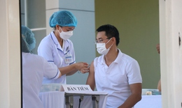 Thừa Thi&#234;n Huế ph&#225;t động chiến dịch ti&#234;m chủng vaccine ph&#242;ng COVID-19
