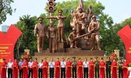 Khánh thành tượng đài "Công an nhân dân vì dân phục vụ" tại Hà Nội