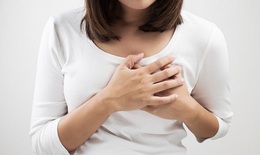 Sưng và đau vú tiền kinh nguyệt có nguy hiểm?