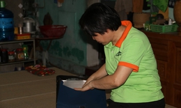 Nỗi đau của Mẹ Việt Nam Anh h&#249;ng c&#243; con hy sinh trong thời b&#236;nh