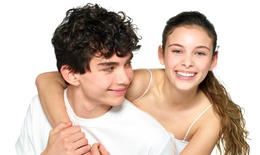 Tại sao da mụn không nên bỏ qua bước làm sạch?
