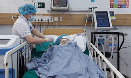 Cô gái 20 tuổi rơi vào hôn mê sâu sau khi sử dụng thuốc lá điện tử có chứa ma túy tổng hợp
