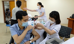 Biến thể mới BA.4, BA.5, BA.2.12.1 xâm nhập, Bộ Y tế tiếp tục nhắc phải tiêm vaccine COVID-19 nhanh hơn