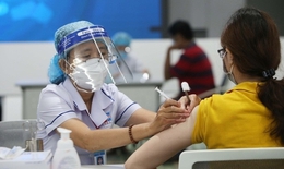 Nhiều người chủ quan 'đã bị bệnh và tiêm chủng mũi 3' nên không muốn tiêm mũi 4
