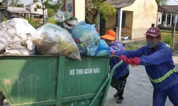Loay hoay xử phạt không phân loại rác, lo người dân vứt rác sang… nhà hàng xóm