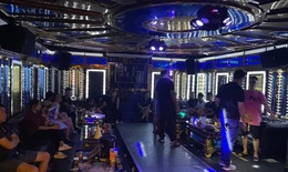 Bắt vợ Tuấn Anh 'Seoul' cùng 19 dân chơi 'bay lắc' trong bữa tiệc ma tuý