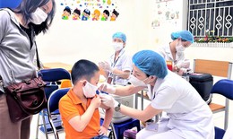 &quot;T&#244;i kh&#244;ng c&#242;n sợ vaccine c&#243; thể g&#226;y ảnh hưởng đến sự ph&#225;t triển sau n&#224;y cho con nữa&quot;