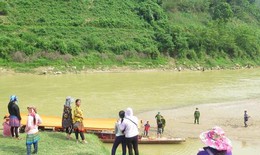 Sau vụ lật thuyền trên sông Chảy làm 5 người chết: Chủ tịch tỉnh Lào Cai chỉ đạo 'nóng'
