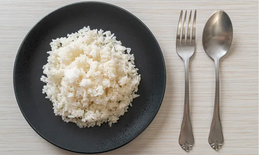 4 tác dụng đáng ngạc nhiên của cơm gạo trắng