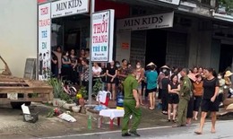Hoảng hồn phát hiện thi thể trẻ sơ sinh bị vứt trong thùng rác ven đường
