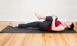 6 bài tập thể dục thoái hóa cột sống lưng, cổ đơn giản, dễ thực hiện