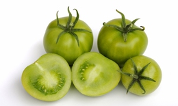 Cà chua xanh làm thuốc có gây ngộ độc không?