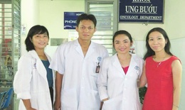 17 năm 'chiến đấu' với 2 căn bệnh ung thư: Không đầu hàng số phận, nhất định tôi sẽ khoẻ và đẹp hơn