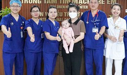 Hồi sinh sự sống cho bệnh nhi 8 tháng tuổi người Lào