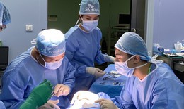 C&#244;ng ty SK hỗ trợ phẫu thuật miễn ph&#237; cho trẻ em Việt Nam bị dị tật h&#224;m mặt