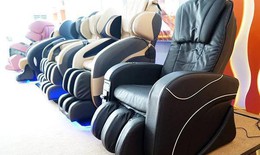 Người mua lạc vào 'ma trận' giá ghế massage, Bộ Tài chính nói gì?