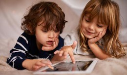 Cho trẻ sử dụng thiết bị điện tử bao l&#226;u l&#224; ph&#249; hợp?