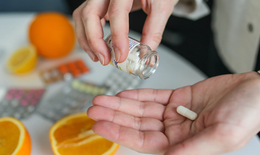 Loại vitamin và khoáng chất nào tốt cho da bị mụn trứng cá?