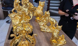 Linh vật mèo mạ vàng có giá trị thực như thế nào?