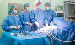 Sau cơn đau bụng dữ dội và nôn khan, bé gái 3 tuổi mắc bệnh nguy hiểm, rất hiếm gặp