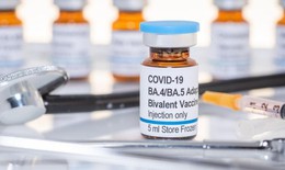 Ti&#234;m liều tăng cường vaccine COVID-19 giảm 50% nguy cơ mắc COVID-19 c&#243; triệu chứng
