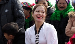 Rạng ngời nụ cười sơn nữ tại lễ hội Lùng Tùng