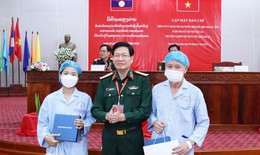 Việt Nam hỗ trợ Lào thực hiện 2 ca ghép thận từ người hiến sống thành công