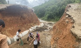 Đường tuần tra bi&#234;n giới sạt lở, h&#224;ng chục hộ d&#226;n bị chia cắt